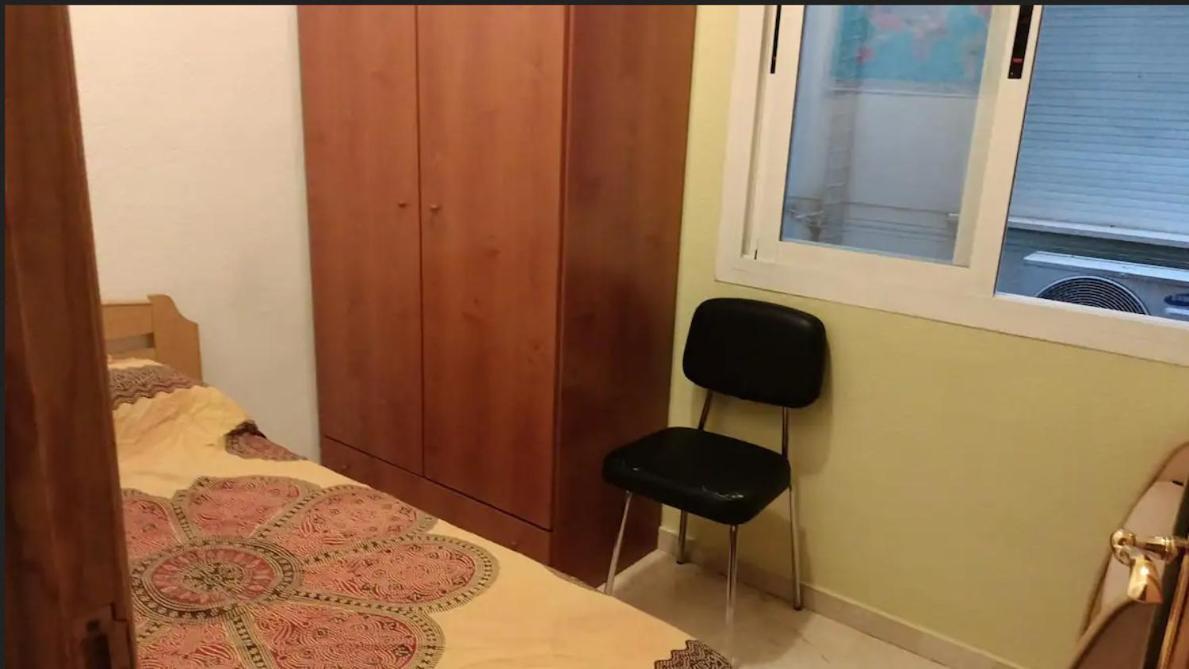 Economic Private Room In Center Of グラナダ エクステリア 写真